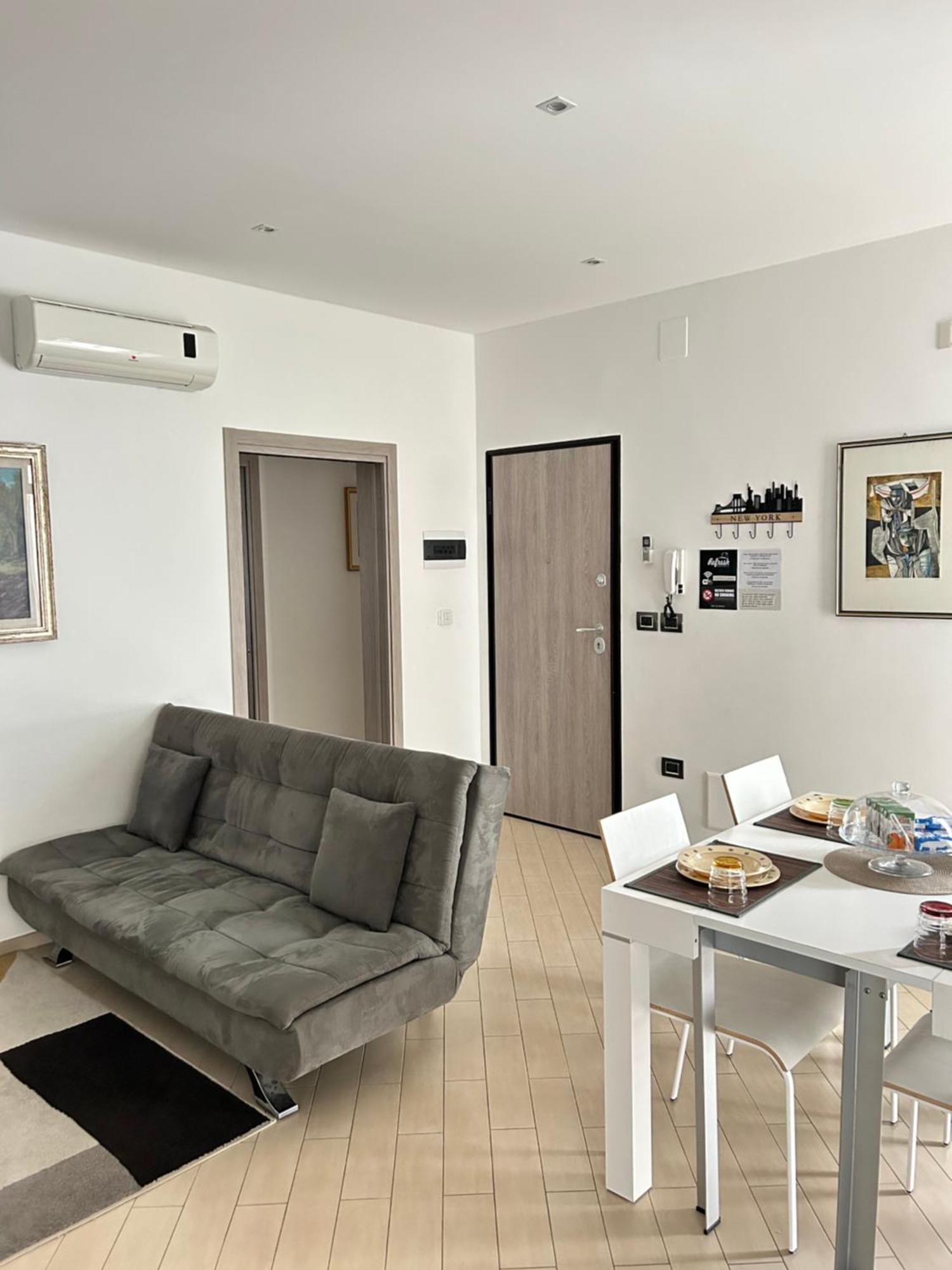 Refresh House Lägenhet Brindisi Exteriör bild